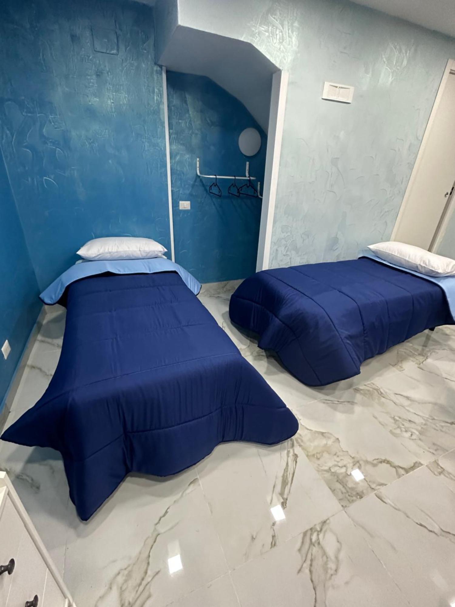 ナポリBlue Houseアパートメント エクステリア 写真